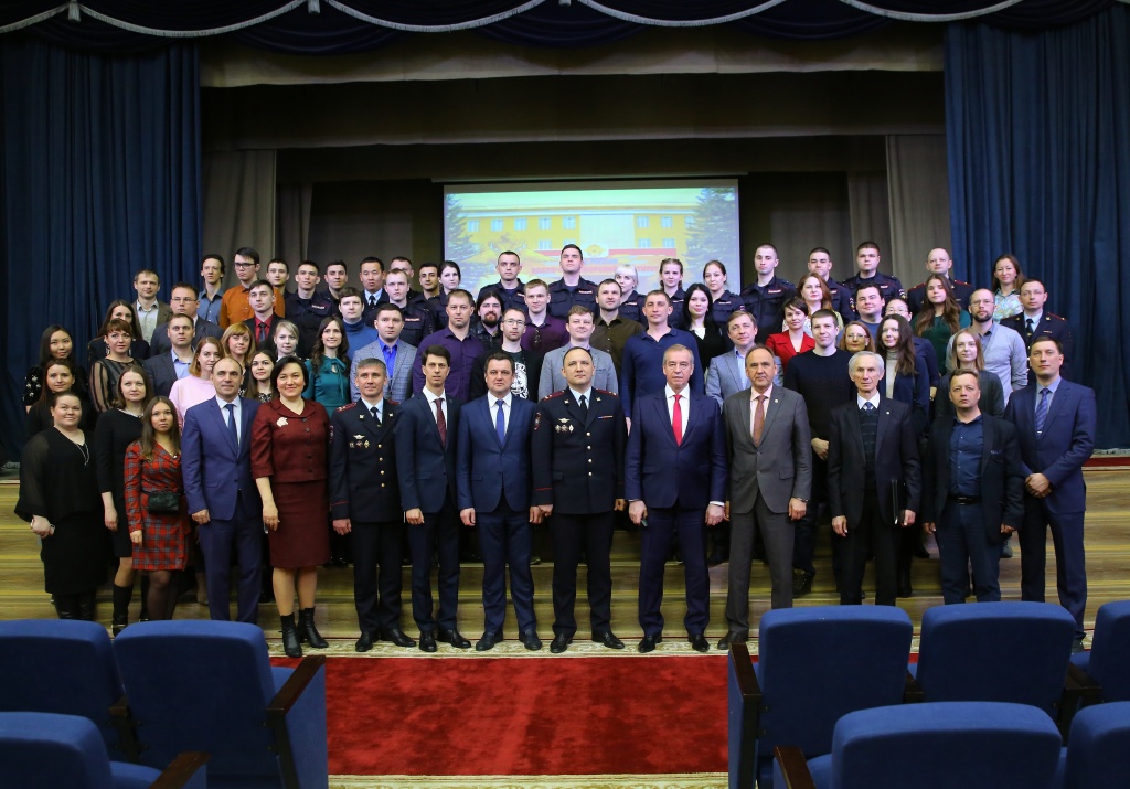 Губернатор Сергей Левченко принял участие в стратегической сессии молодых ученых Байкальского региона