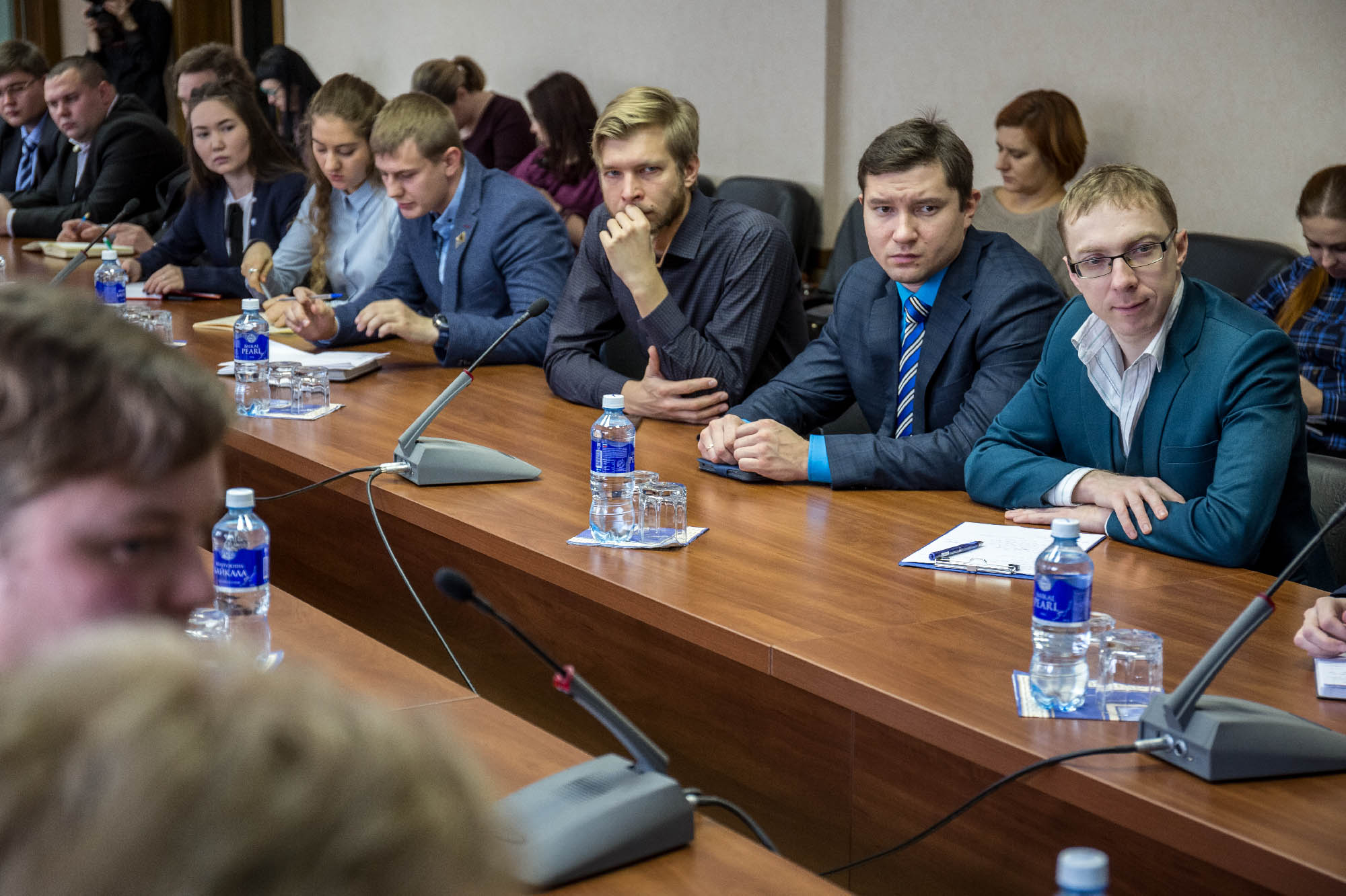 Губернатор Иркутской области встретился с молодыми учеными в ИНЦ СО РАН
