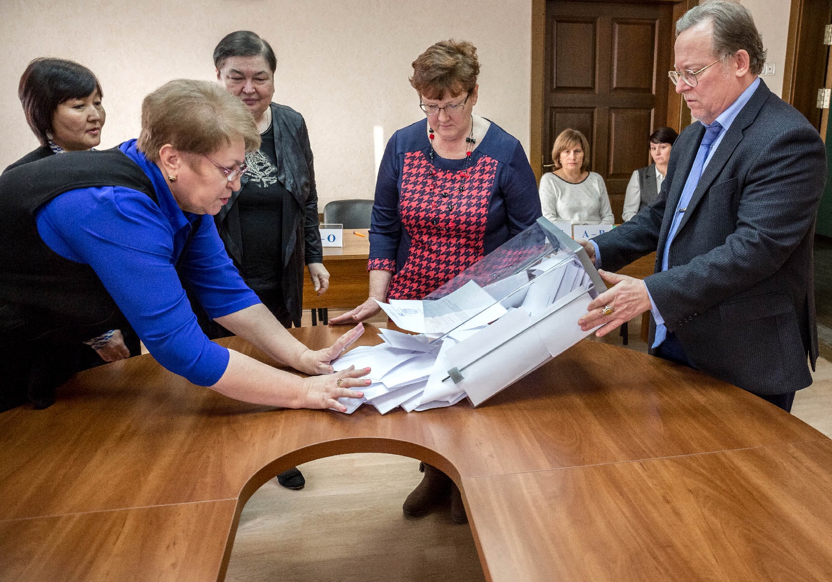 Второй тур выборов на должность директора ИНЦ СО РАН состоится 18 декабря 2017 года